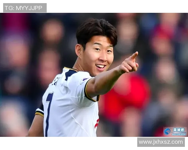 以球星插画演绎绿茵风采展现激情足球艺术魅力